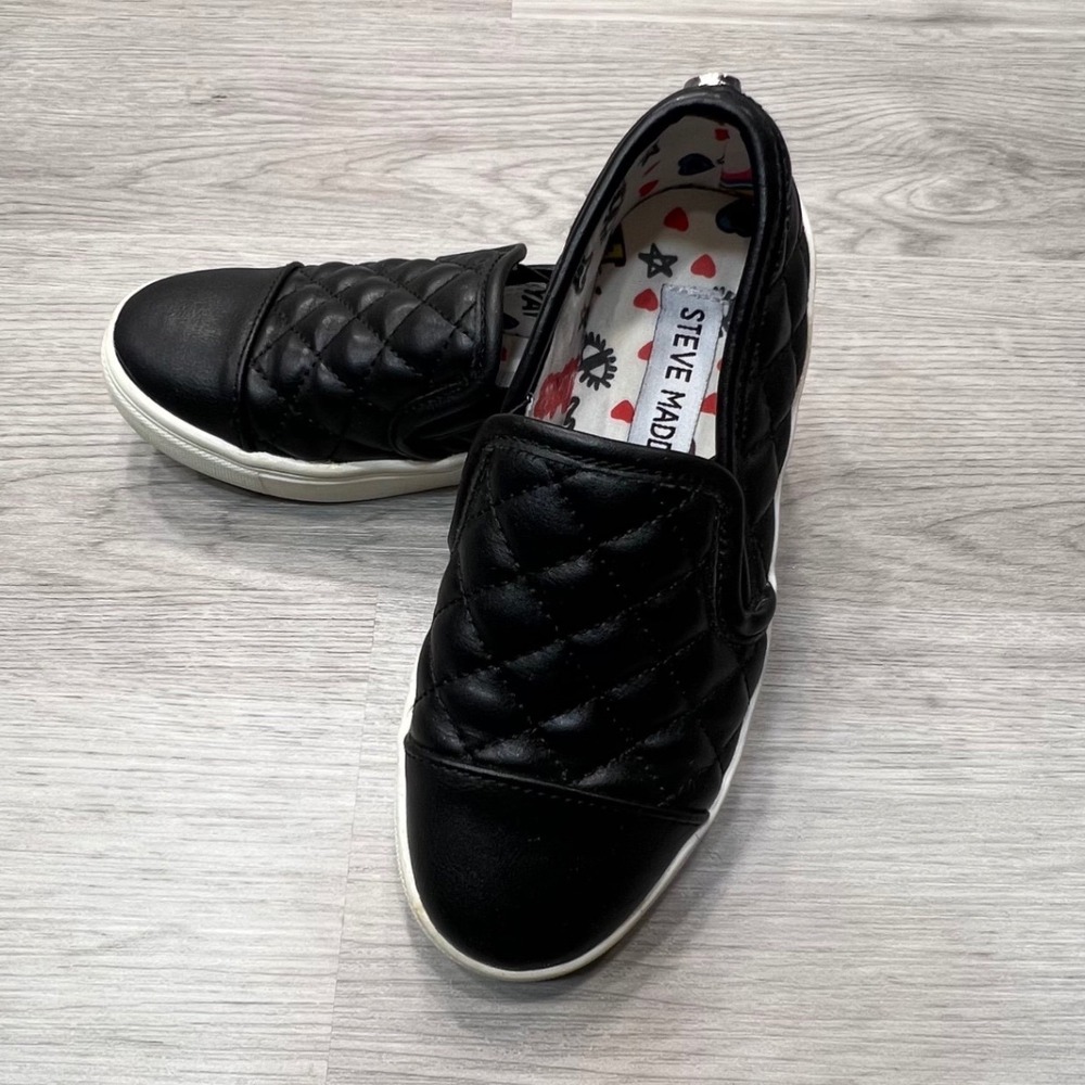 Steve Madden Kids Black Quilted Slip‎ On Sneakers Size 12